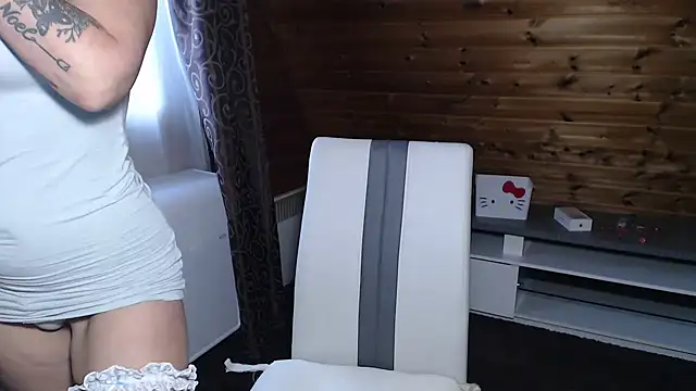 LaMadrina006 online show from September 25, 9:19 am