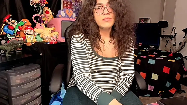 ShinyCherub online show from October 25, 2:46 pm