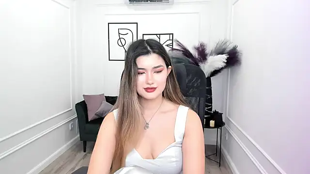 AnneTLi online show from November 8, 3:33 am