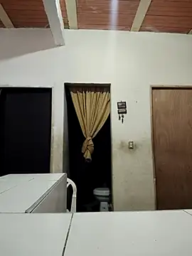 tiny1819 online show from April 3, 1:53 pm