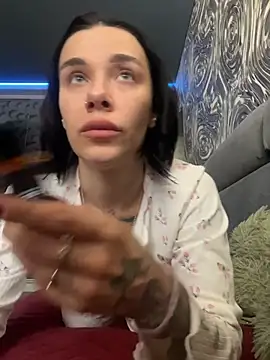 Queen of pain online show from March 5, 9:05 am