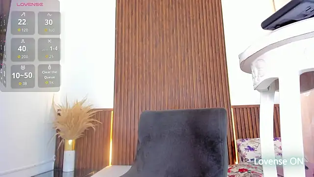 BunnyHotsx online show from December 18, 9:41 pm