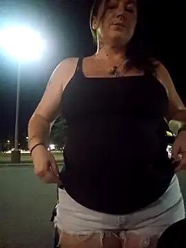 Snapshot of angelbaby1998 chatting on September 13, 2:19 am angelbaby1998 online show from September 13, 2:19 am