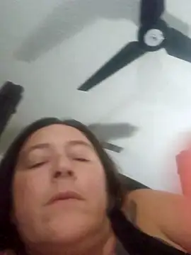 Snapshot of angelbaby1998 chatting on October 11, 3:00 am angelbaby1998 online show from October 11, 3:00 am