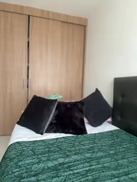 Nicollemays online show from February 19, 4:28 pm