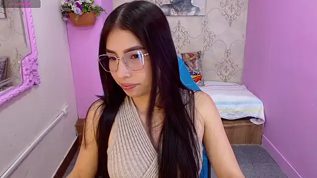 Natasha Ferrec online show from April 7, 11:07 pm