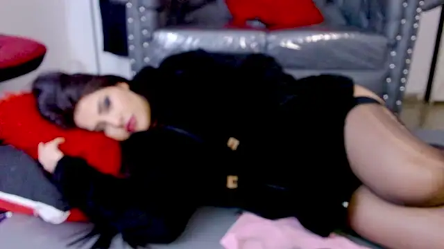 misslombana online show from February 15, 7:51 am