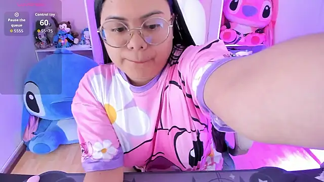 esmeralda112 online show from March 7, 8:54 am