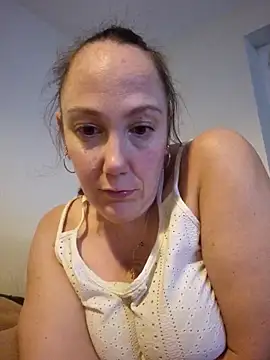 Wisie Cutie online show from December 18, 12:26 am