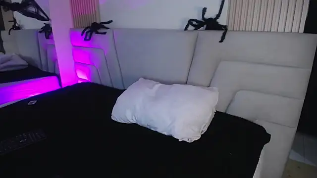 Miss Loise online show from October 31, 3:52 am