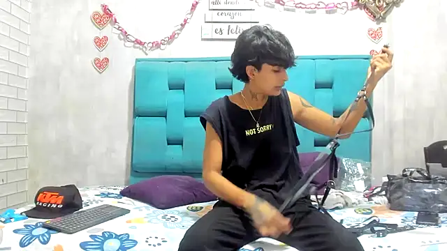 chicamir22 online show from November 6, 7:42 pm