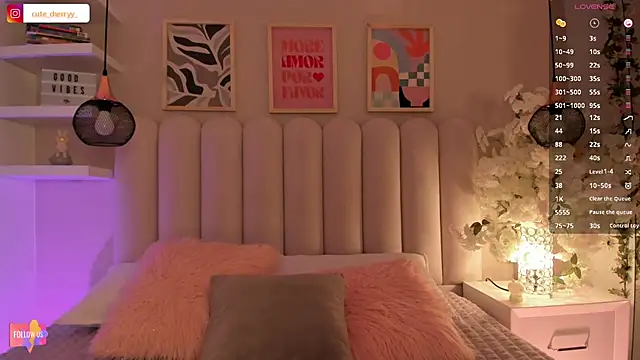 cute  cherry  online show from December 1, 3:10 am