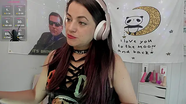 LovelyAzucena online show from September 26, 3:31 pm