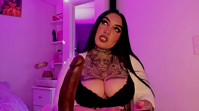 CloeeBeckam online show from November 18, 8:26 am