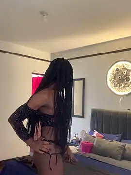 Ebony D0ll online show from October 31, 5:50 pm