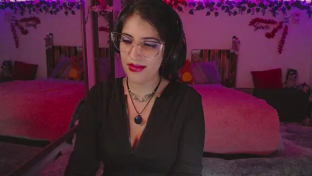 azahar  ziiz online show from November 10, 10:27 pm