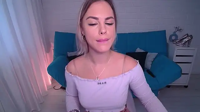 RikaRaily online show from November 11, 6:09 am