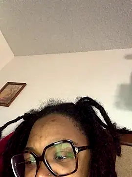 SweetHoneyBunz online show from November 6, 5:19 pm