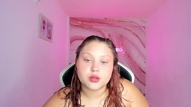 YuliCardona  online show from March 18, 8:25 pm