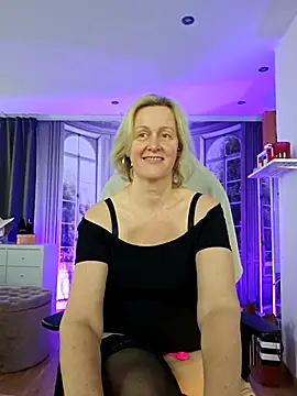 MarleneBloem online show from April 25, 1:41 pm