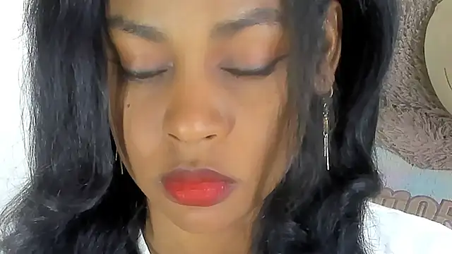 alison-ker3 online show from October 31, 9:46 am