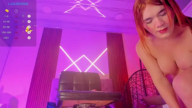 sweetlolihot  online show from December 5, 6:57 am