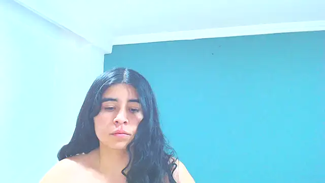 danna- roouss online show from February 11, 12:03 am