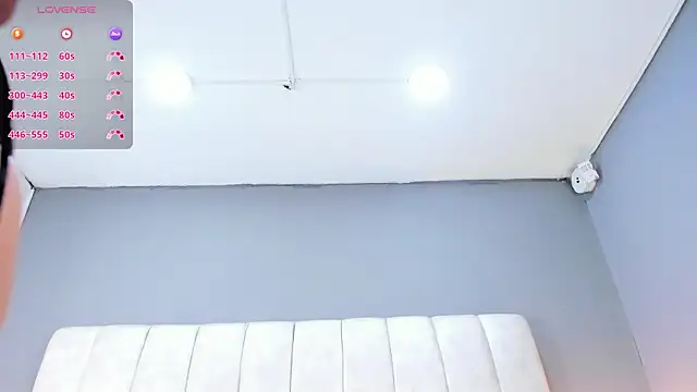 Ashleyy23x online show from November 11, 8:06 pm