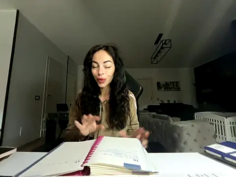 Chloe Ricci online show from December 5, 7:52 am