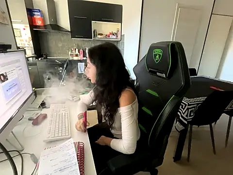 Chloe Ricci online show from November 10, 7:58 am