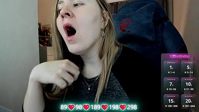 Olivia Munk online show from January 14, 4:28 am