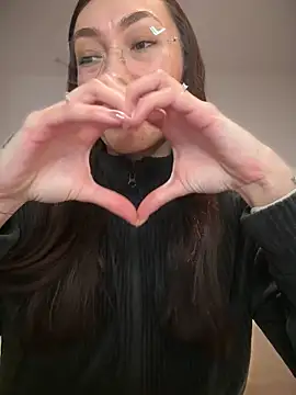 MichelleFerry  online show from February 23, 5:30 am