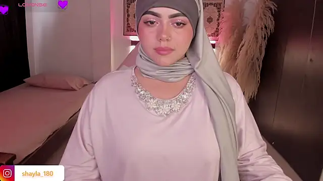 shayla 18 online show from February 10, 8:12 pm