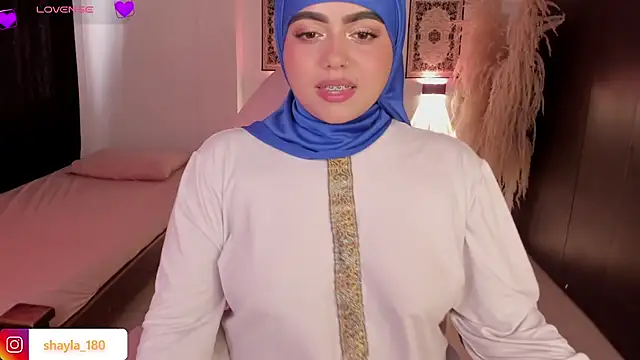 shayla 18 online show from February 11, 8:21 pm