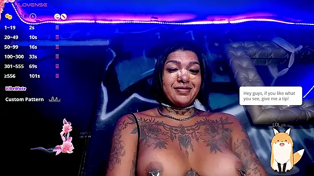 IsabellBigtitsxx online show from February 14, 9:39 pm