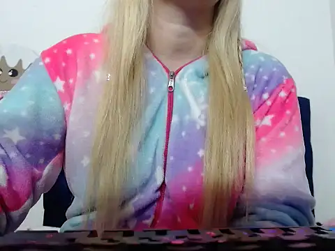 69liamilk69 online show from October 19, 4:58 am