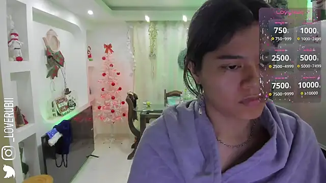 loverubii online show from December 5, 4:45 am