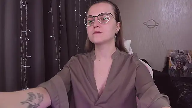 MissBrightShine online show from October 25, 11:07 am