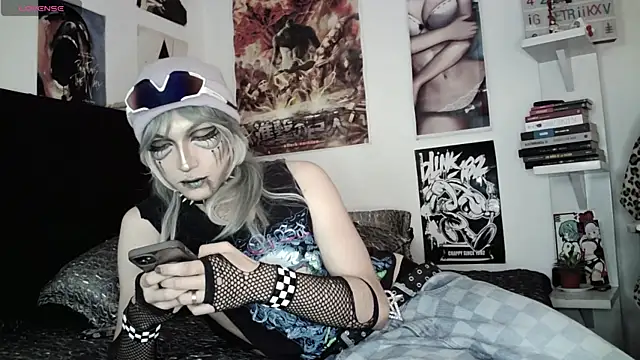 kiiler queen online show from April 10, 5:19 pm