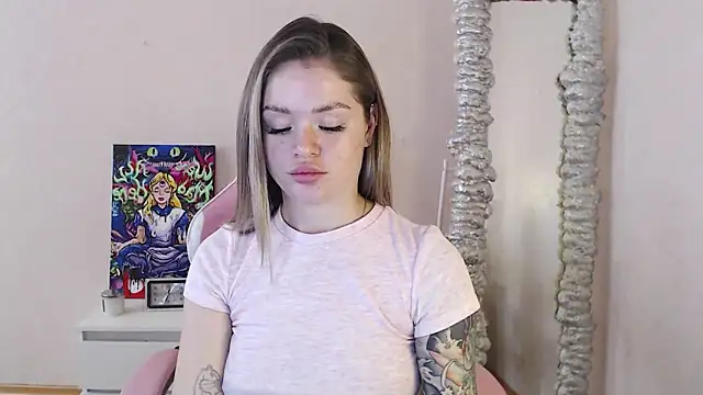 miaacatt online show from September 22, 10:46 am