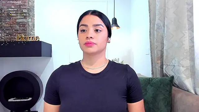 Snapshot of Paula_Desousa chatting on October 7, 8:24 pm Paula Desousa online show from October 7, 8:24 pm