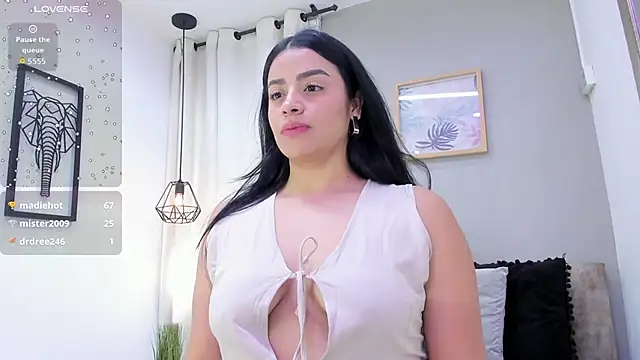Snapshot of Paula_Desousa chatting on September 14, 8:51 pm Paula Desousa online show from September 14, 8:51 pm