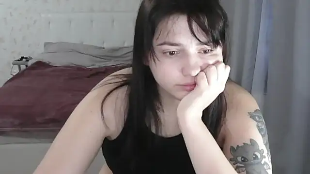 juliettkalen online show from December 2, 4:36 am