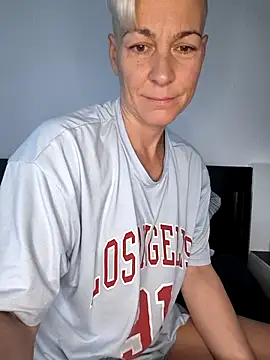 DarleenHot online show from October 10, 6:18 am