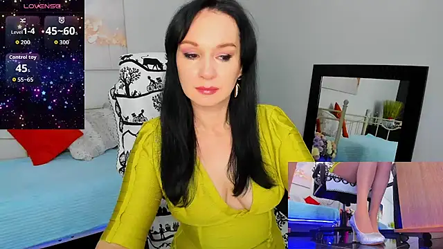 Sofia Ford online show from February 6, 8:18 am