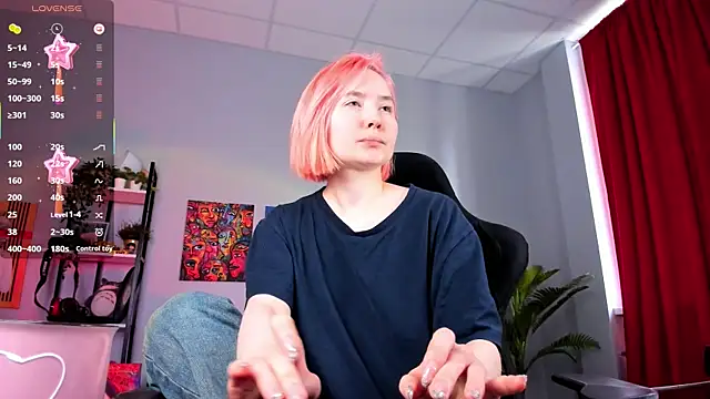 ReiYosimoto online show from October 5, 11:59 am