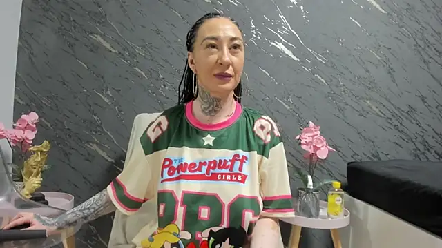 Rayanablackandwhite online show from November 27, 8:01 pm