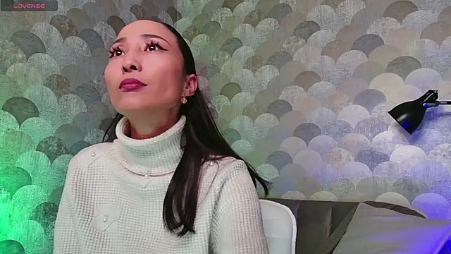 1reisatumi  online show from October 26, 1:28 pm