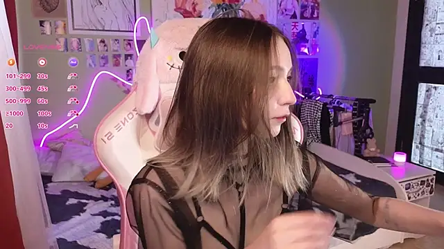 evierosen online show from March 26, 10:17 am