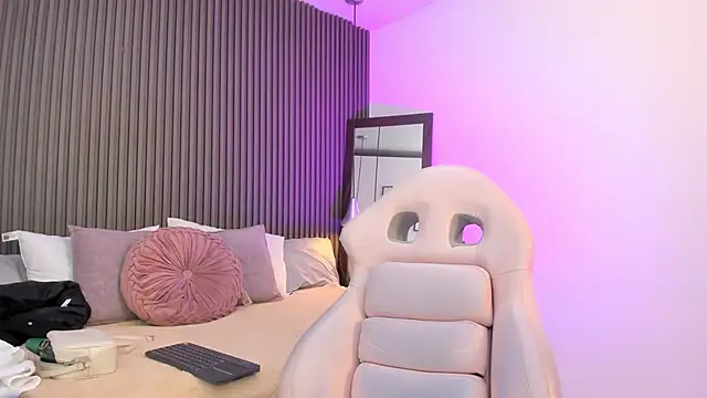 pervert lizza online show from December 21, 11:36 am